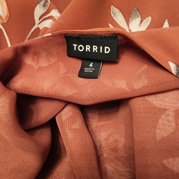 Torrid Size 4 (26) Rose colored front criss cross Sophie Swing Tank Top - Picture 6 of 9